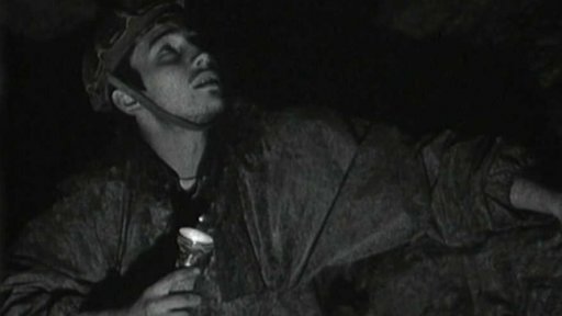 Tři týdny v hlubinách skalního masivu (1966)