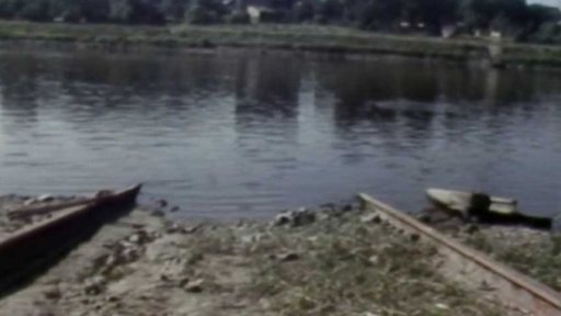 Oprava kolejí pod hladinou řeky (1984)