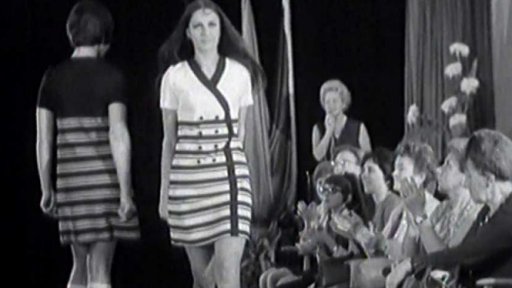 Módní přehlídka k 21. výročí vzniku NDR (1970)