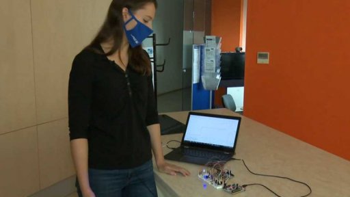 Přístroj, který dokáže zčásti nahradit vysokoškolskou praktickou výuku