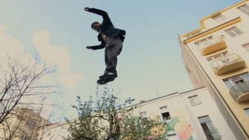 Art týden: nový cirkus na pražských dvorech