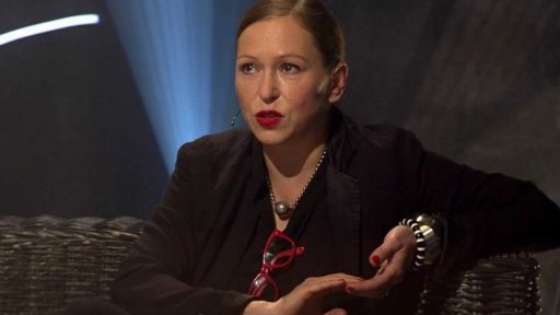 Host: Zuzana Stivínová