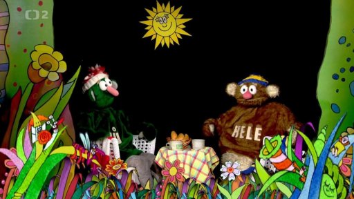 Jů a Hele se vrací domů ze svahu - zapomněli si vzít lyže!