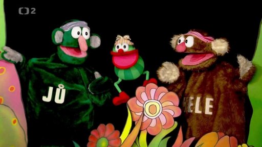 Jů a Hele s po ránu pěkně zacvičí a zazpívají. Přidá se i Mufánek!