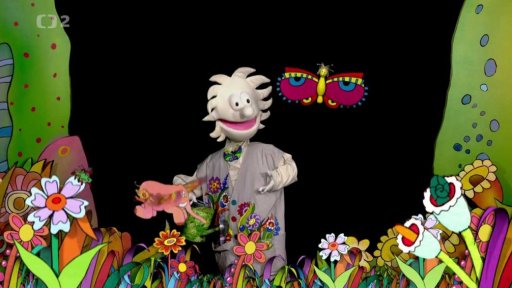 Fámula nemůže najít Pipa s Otylkou. Najde je Teta Pipeta pomocí své skleněné koule - zalévají!