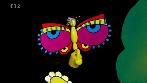 Tryský a Tryskáček hovoří s Otylkou o vhodnosti dešťové vody ze sudu k nakládání sýrů.