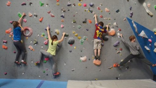 Program pro děti na lezecké stěně