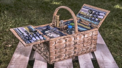 Den pikniků na zámku Loučeň