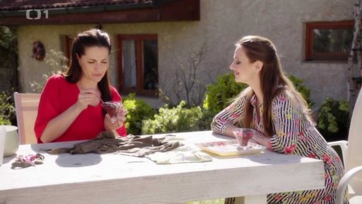 Závěsy na květináče ze starých triček