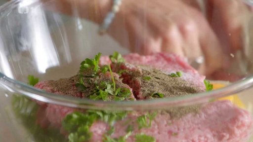 Smažený vepřový řízek se sýrem - 1. část