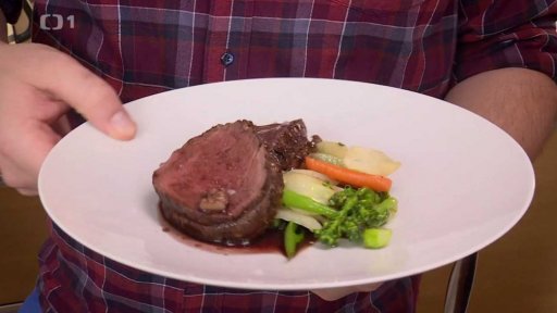 Chateaubriand s omáčkou bordelaise a lahůdkovou zeleninou