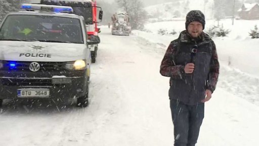 Sníh komplikuje dopravu