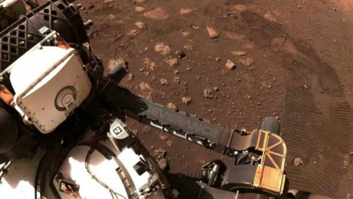 Perseverance v pohybu