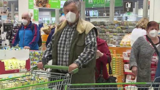 Nákupy před Velikonocemi