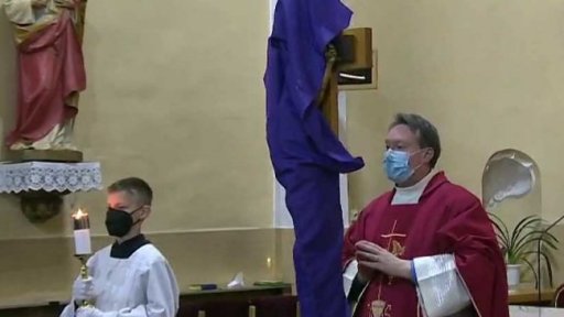 Velký pátek v kostelech