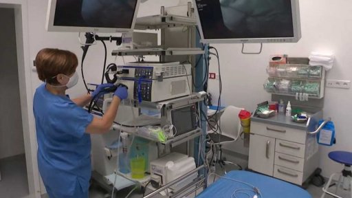 Odložené zákroky i návštěvy lékařů