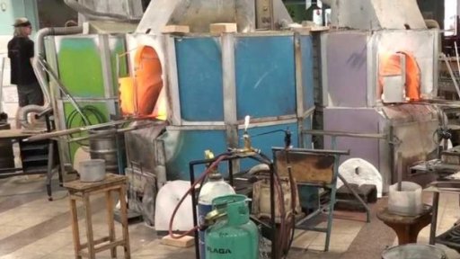 Sklářský a bižuterní průmysl