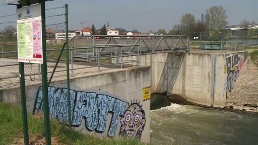 Ukradené vybavení jezu