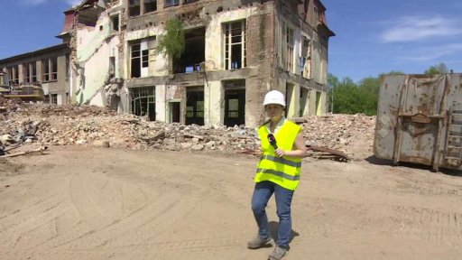 Demolice pardubické továrny Tesla