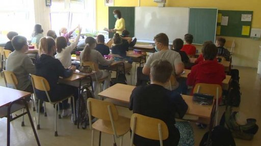 Povinné roušky ve školách