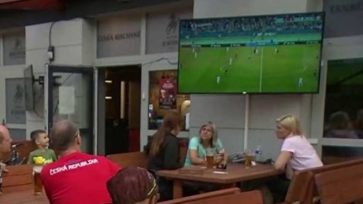 Fanoušci sledují čtvrtfinále ME