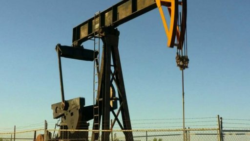 Rostou ceny ropy a pohonných hmot