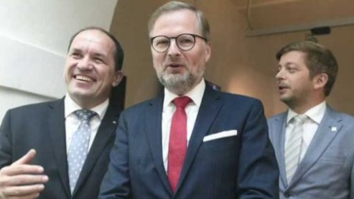 Zeman chce jmenovat Fialu premiérem