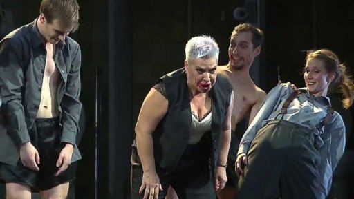 Jedno jeviště, dvě opery