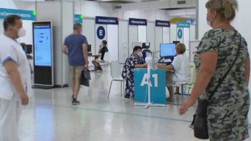 Vakcinologové jsou proti povinnému očkování