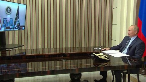 Videohovor prezidentů USA a Ruska