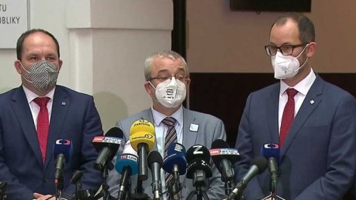 Plány vlády na škrty v rozpočtu