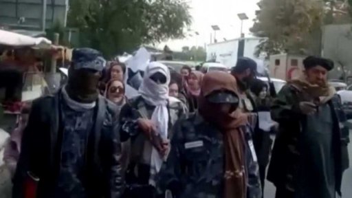 Taliban zakázal ženám cestovat