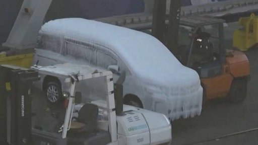 Zmrzlá auta ve Vladivostoku