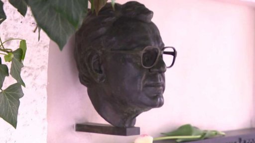 Busta Miloše Formana v Čáslavi