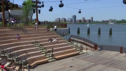 Plovoucí park u Manhattanu