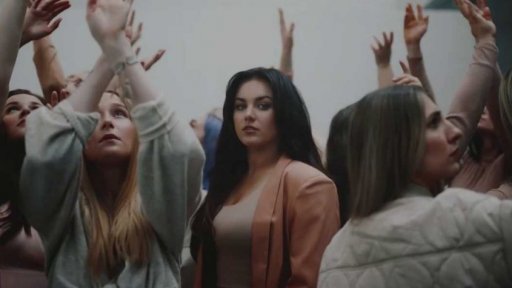 Nové album Ewy Farné