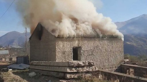 Kniha Poslední zapálí vesnici