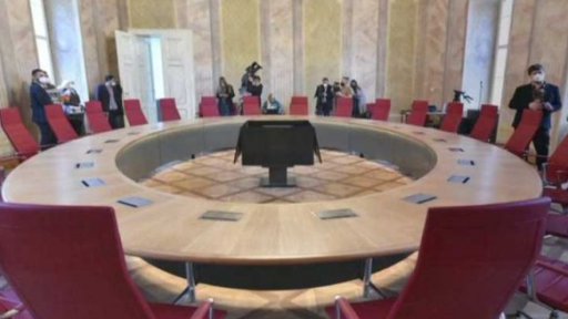 Fresky v Nové radnici v plné kráse