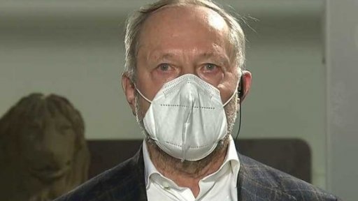 Sněmovna schválila pandemický zákon