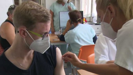 Reportáž dne: Třetí dávka očkování proti covid-19