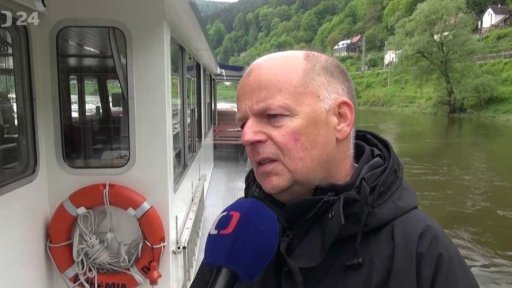 Lodní provoz na Labi