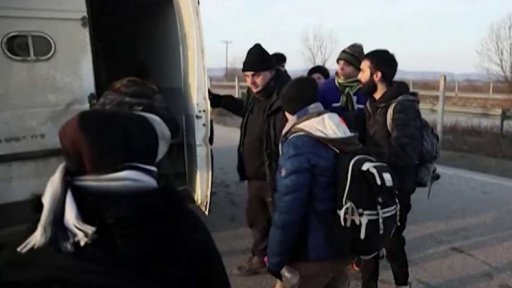 Polovina celé Sýrie na útěku a bez domova