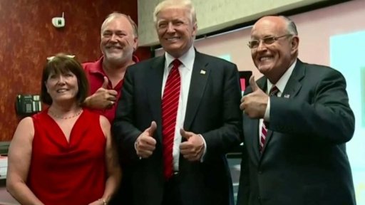 Obdivovaný starosta, kontroverzní právník