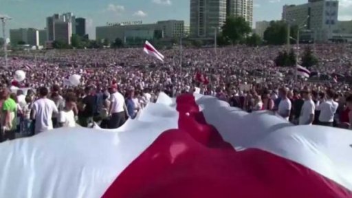 Běloruský režim umlčel poslední nezávislý web + rozhovor s P. Procházkovou