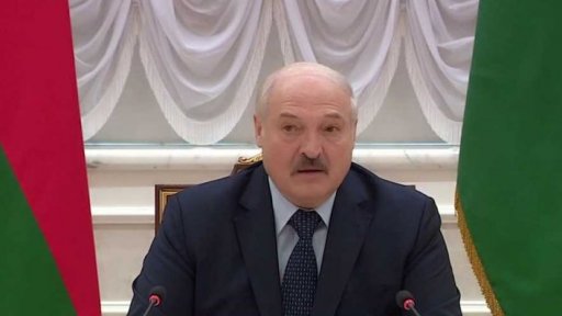 Běloruská krize: Lukašenko odjel za Putinem + rozhovor s J. Šírem