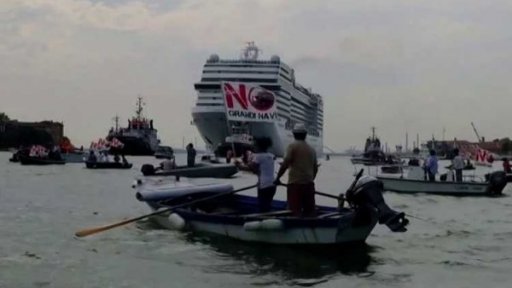 Obavy Benátčanů z návratu zaoceánských lodí