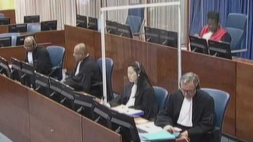 Doživotní trest pro Ratka Mladiće + rozhovor s F. Šístkem