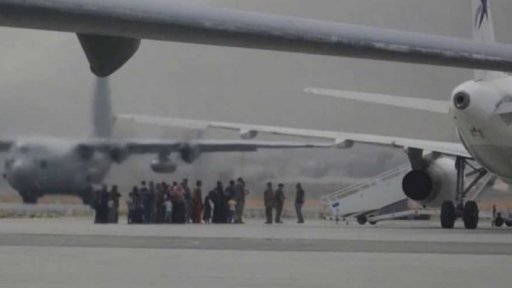 Tálibán se snaží zastavit emigraci ze země + rozhovor s P. Procházkovou