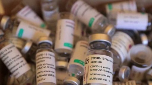 Covid-19 ve světě - stoupá počet nakažených + rozhovor s J. Černým