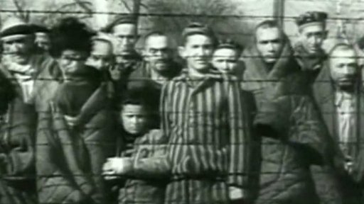 Zemřel poslední z osvoboditelů tábora v Osvětimi